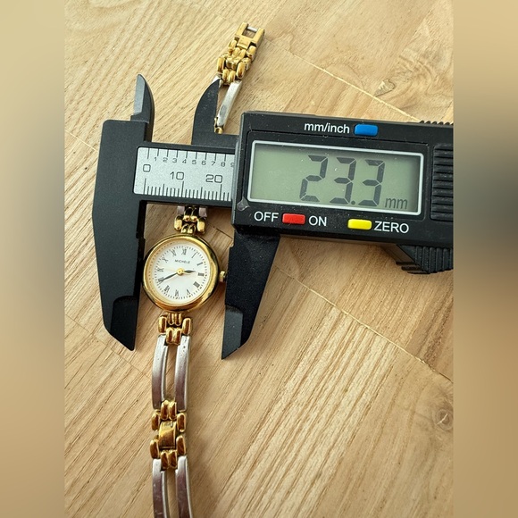 Vintage Michele ladies two toned dress watch NEW BATTERY - Picture 11 of 12